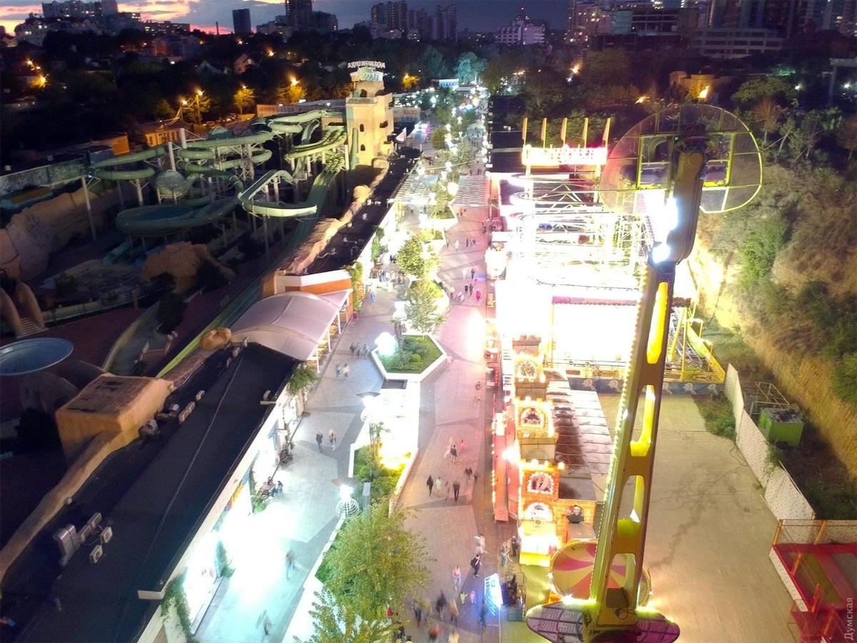 Arcadia Vip Apartments Sea View! オデッサ エクステリア 写真