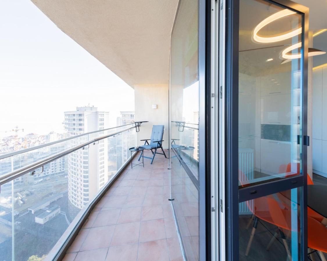 Arcadia Vip Apartments Sea View! オデッサ エクステリア 写真